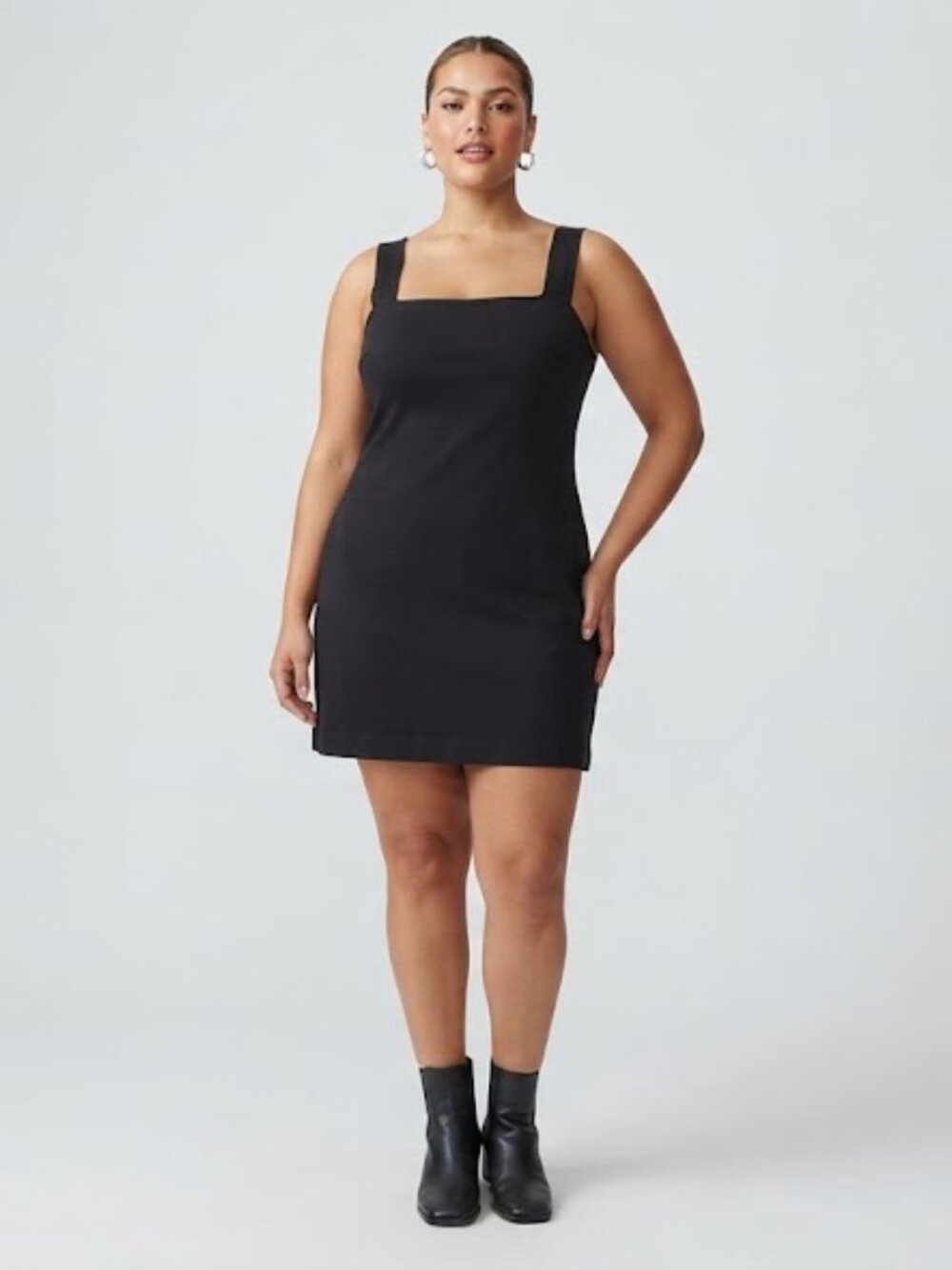 ✨️SUMMER CLEAR OUT✨️ Black Wide Straps Mini Dress With Pockets